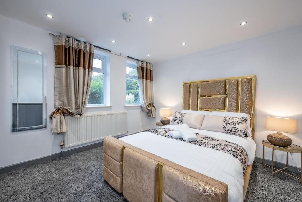 Apartment *f4gh For Your Relaxed & Cosy + Free Parking + Free Fast Wifi * *