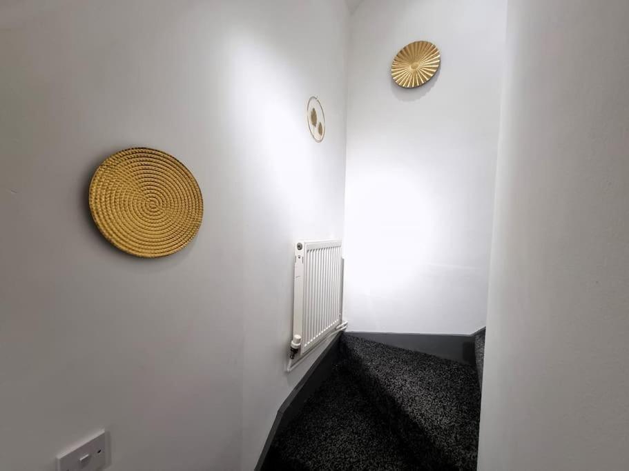 Apartment *f4gh For Your Relaxed & Cosy + Free Parking + Free Fast Wifi * *