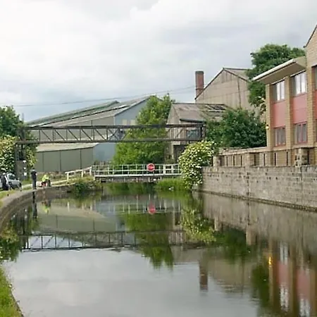 *F4Gh For Your Most Relaxed & Cosy Stay + Free Parking + Free Fast Wifi * Leeds  Exterior photo