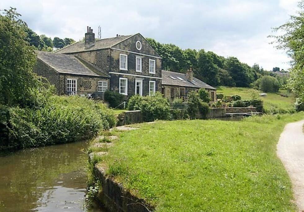*f4gh For Your Relaxed & Cosy + Free Parking + Free Fast Wifi * Apartment Leeds (West Yorkshire)